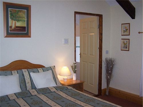 Ballinacourty House Bed & Breakfast 3*