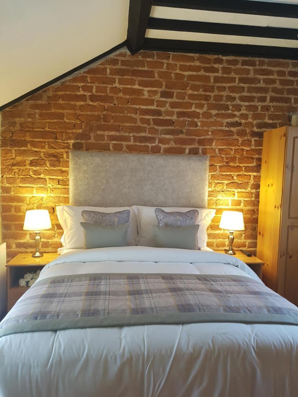 Ballinacourty House 3*